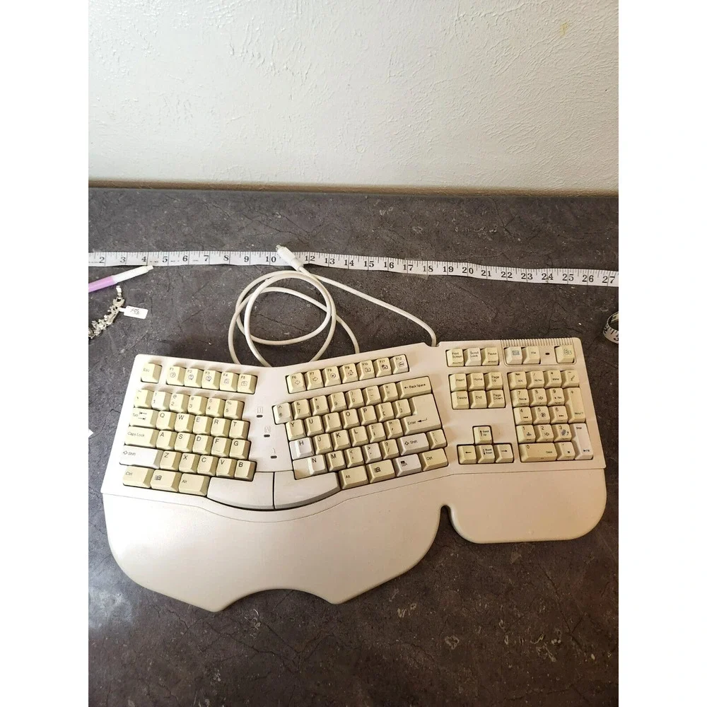 Vintage Smart Keyboard MWIEZ-9000 MODEL NO. Ez-9720